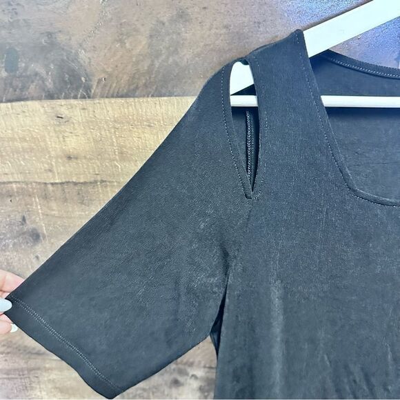 Chicos travelers skinny black cold shoulder to size 1 - Picture 8 of 8